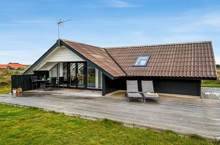 Vakantiehuis "Olesia" - 250m from the sea