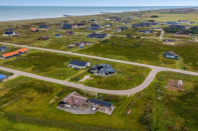 Vakantiehuis "Olesia" - 250m from the sea