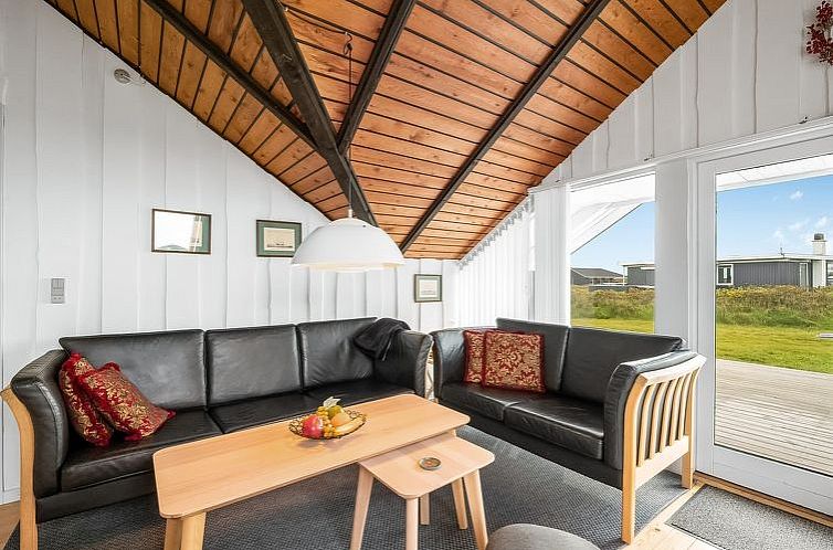 Vakantiehuis "Olesia" - 250m from the sea