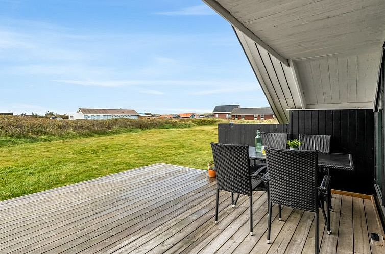 Vakantiehuis "Olesia" - 250m from the sea