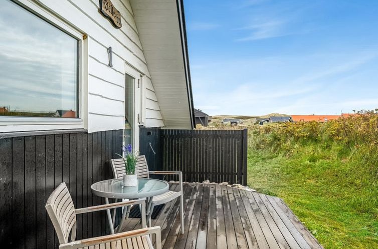 Vakantiehuis "Olesia" - 250m from the sea
