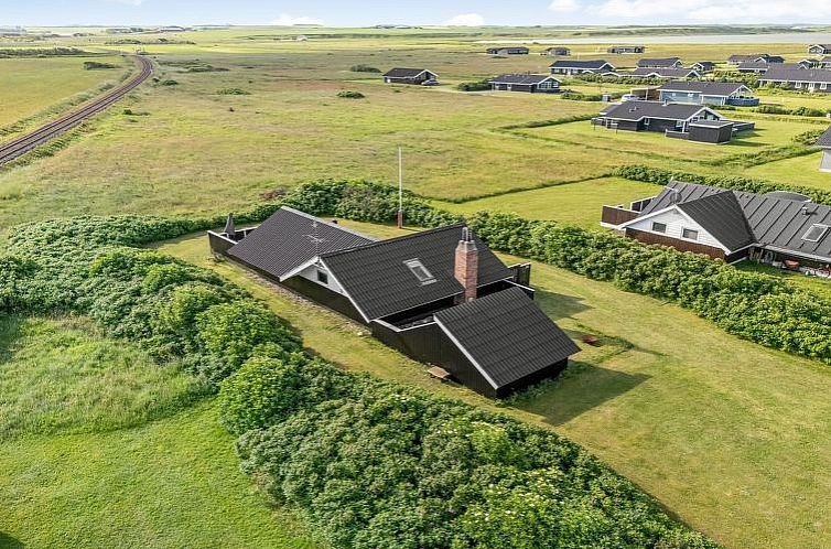 Vakantiehuis "Angelie" - 400m from the sea