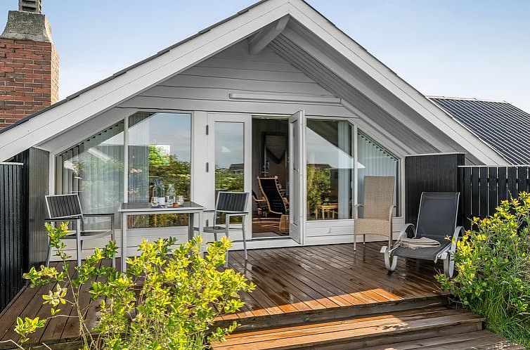 Vakantiehuis "Angelie" - 400m from the sea