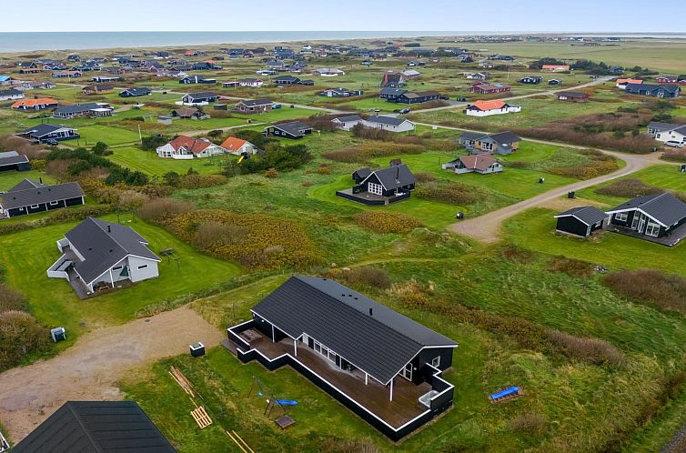 Vakantiehuis "Markku" - 400m from the sea