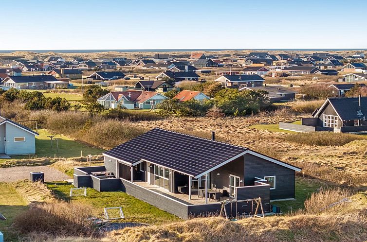 Vakantiehuis "Markku" - 400m from the sea