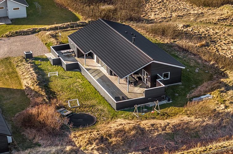 Vakantiehuis "Markku" - 400m from the sea