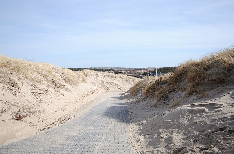 Vakantiehuis "Elfrun" - 250m from the sea