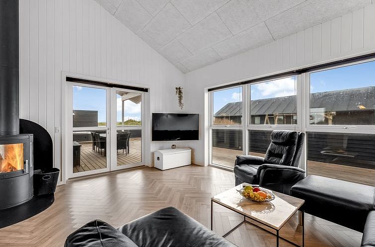 Vakantiehuis "Markku" - 400m from the sea