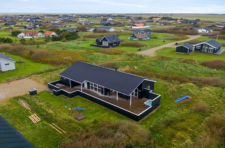 Vakantiehuis "Markku" - 400m from the sea