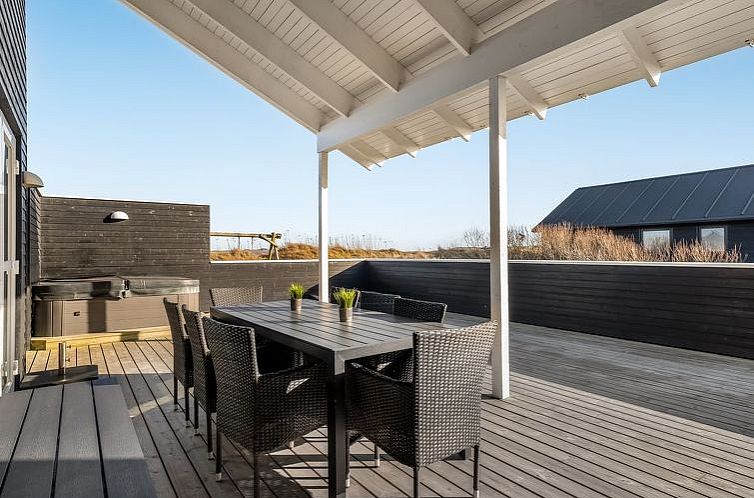 Vakantiehuis "Markku" - 400m from the sea
