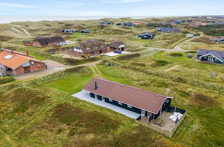 Vakantiehuis "Elnur" - 100m from the sea