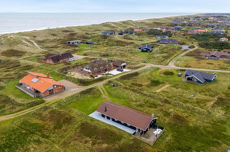 Vakantiehuis "Elnur" - 100m from the sea