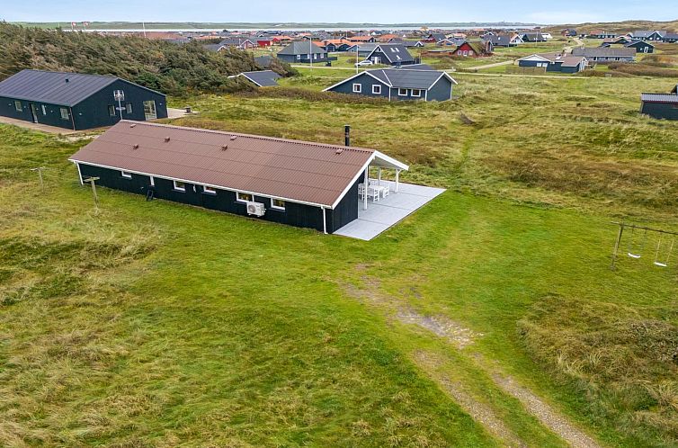 Vakantiehuis "Elnur" - 100m from the sea