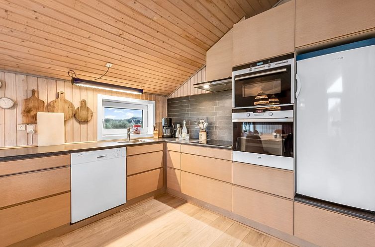 Vakantiehuis "Elnur" - 100m from the sea