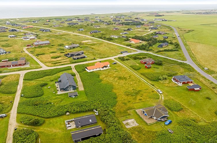 Vakantiehuis "Kamile" - 400m from the sea