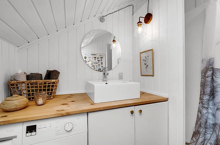 Vakantiehuis "Kamile" - 400m from the sea