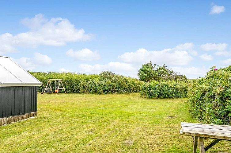 Vakantiehuis "Kamile" - 400m from the sea