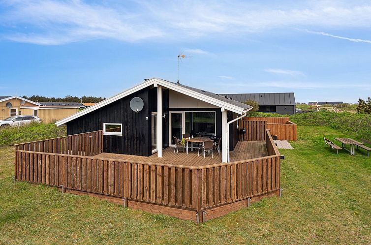 Vakantiehuis "Wolter" - 700m from the sea
