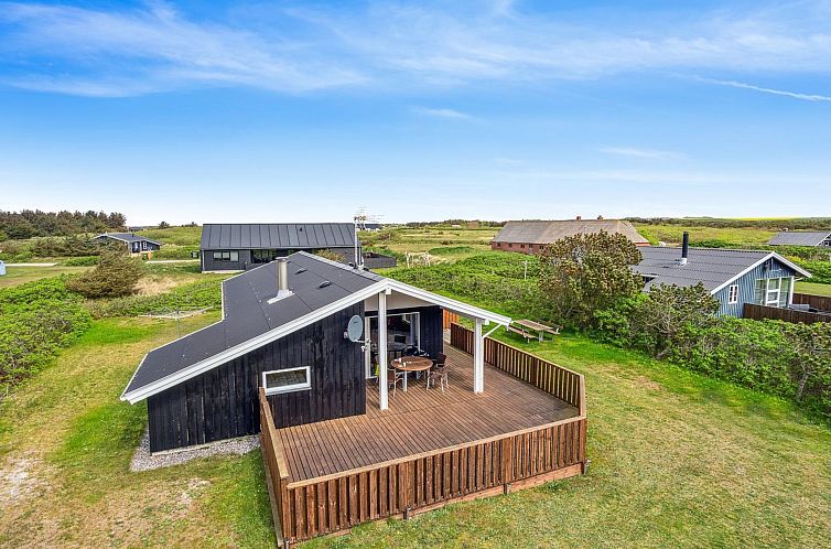 Vakantiehuis "Wolter" - 700m from the sea