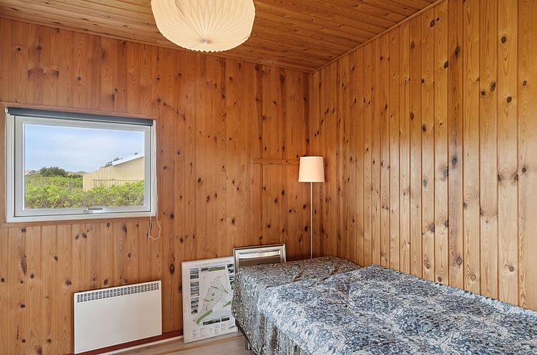 Vakantiehuis "Wolter" - 700m from the sea