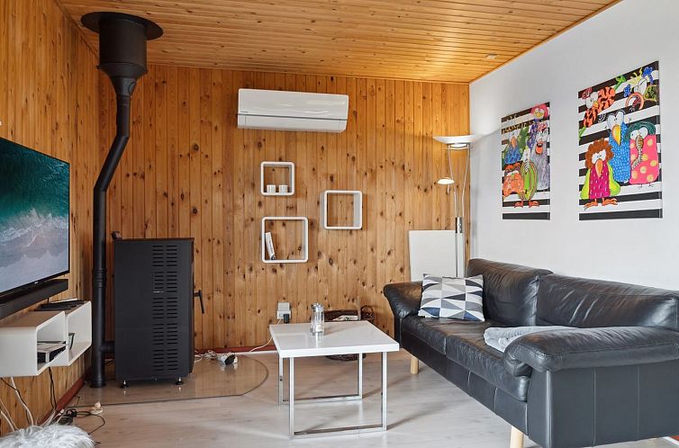 Vakantiehuis "Wolter" - 700m from the sea
