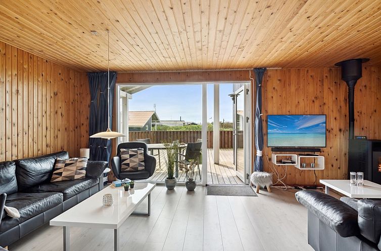 Vakantiehuis "Wolter" - 700m from the sea