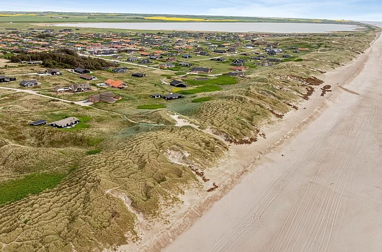 Vakantiehuis "Filip" - 100m from the sea