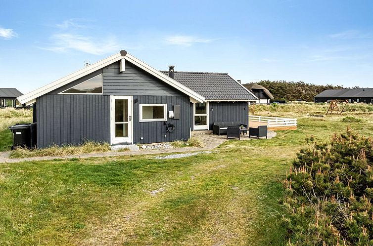 Vakantiehuis "Filip" - 100m from the sea