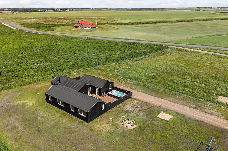 Vakantiehuis "Ivar" - 300m from the sea