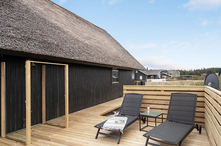 Vakantiehuis "Kristanna" - 150m from the sea