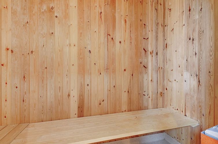 Vakantiehuis "Kristanna" - 150m from the sea