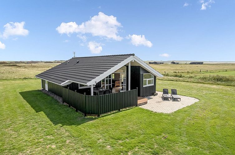 Vakantiehuis "Eemil" - 700m from the sea