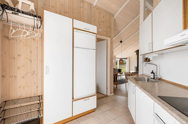 Vakantiehuis "Eemil" - 700m from the sea