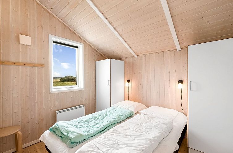 Vakantiehuis "Eemil" - 700m from the sea