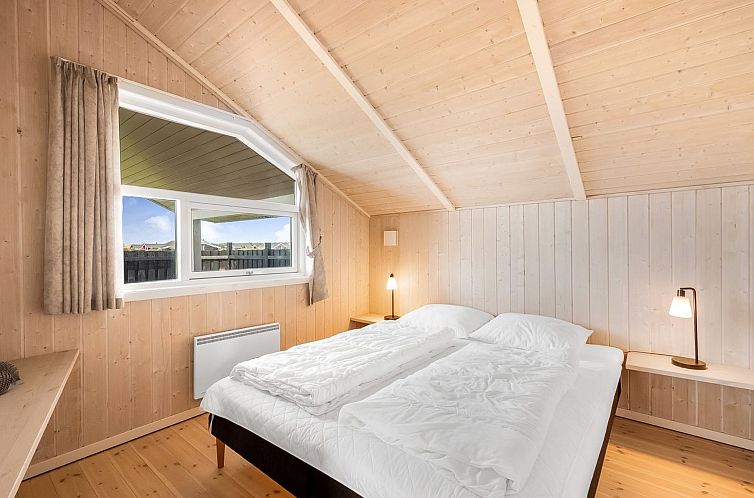 Vakantiehuis "Eemil" - 700m from the sea