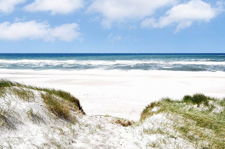 Vakantiehuis "Bryngeir" - 100m from the sea