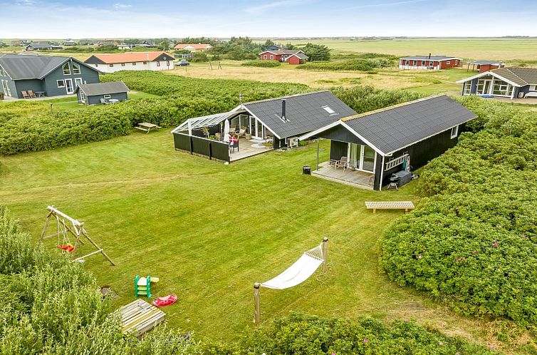 Vakantiehuis "Kamile" - 400m from the sea