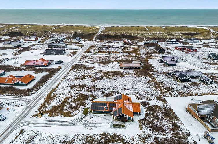 Vakantiehuis "Doris" - 150m from the sea