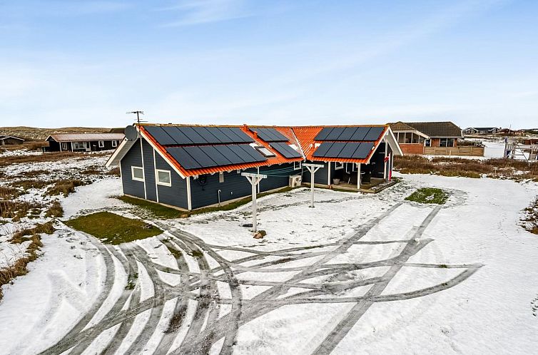 Vakantiehuis "Doris" - 150m from the sea