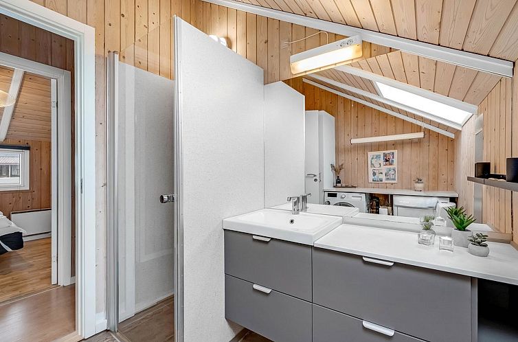 Vakantiehuis "Doris" - 150m from the sea