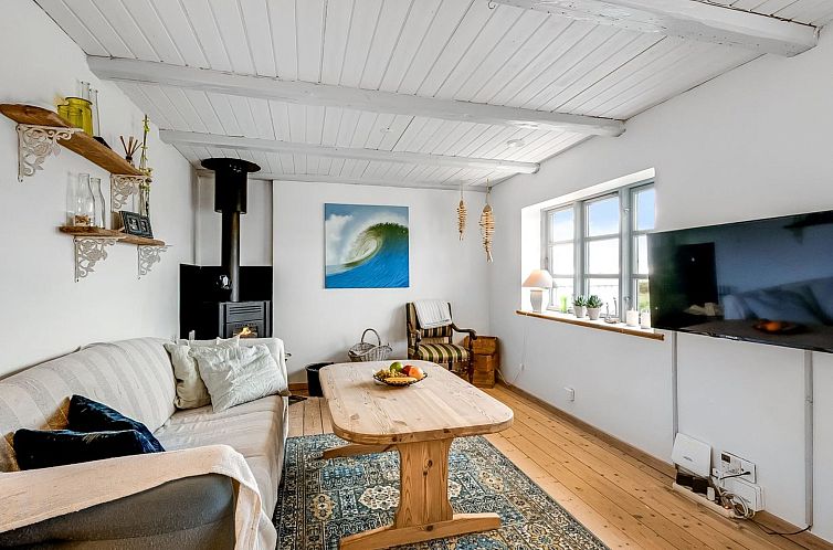 Vakantiehuis "Orvo" - 150m from the sea