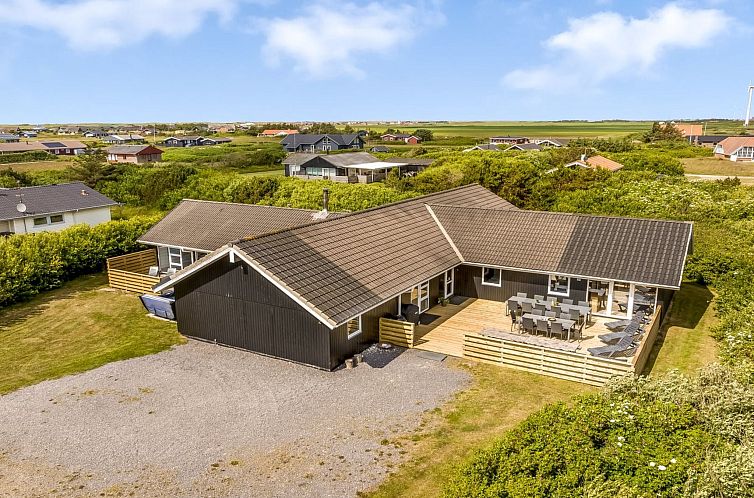 Vakantiehuis "Eftim" - 500m from the sea