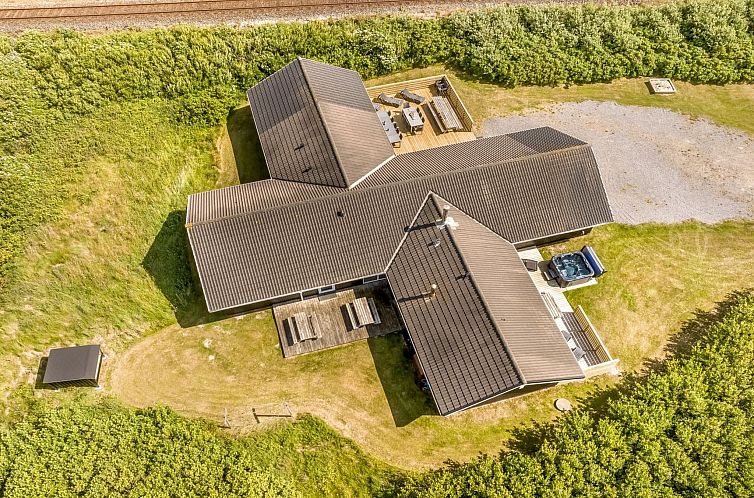 Vakantiehuis "Eftim" - 500m from the sea