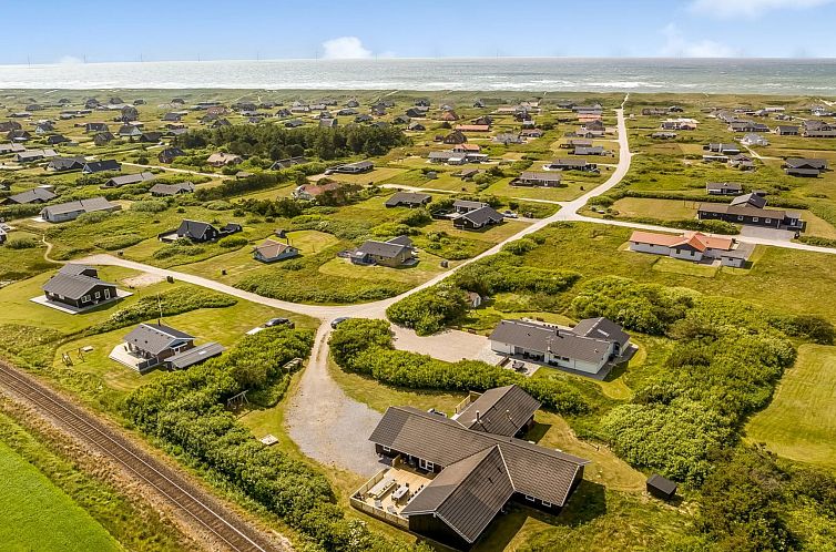 Vakantiehuis "Eftim" - 500m from the sea