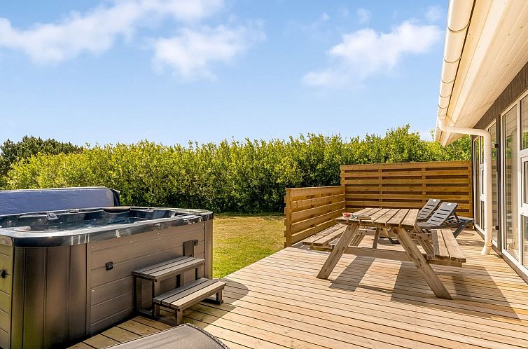 Vakantiehuis "Eftim" - 500m from the sea