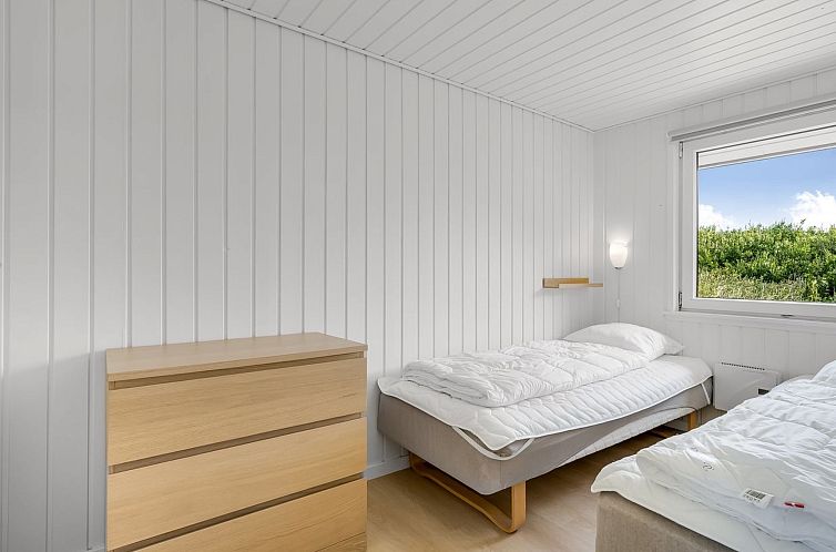 Vakantiehuis "Eftim" - 500m from the sea