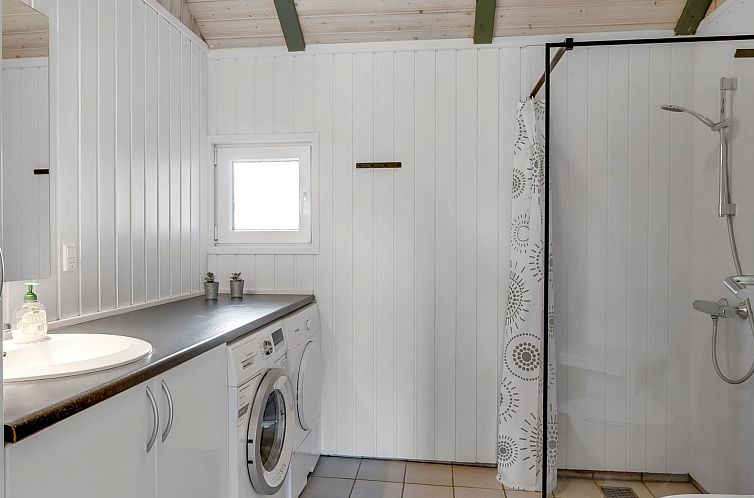 Vakantiehuis "Eftim" - 500m from the sea