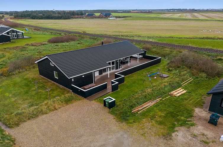 Vakantiehuis "Markku" - 400m from the sea