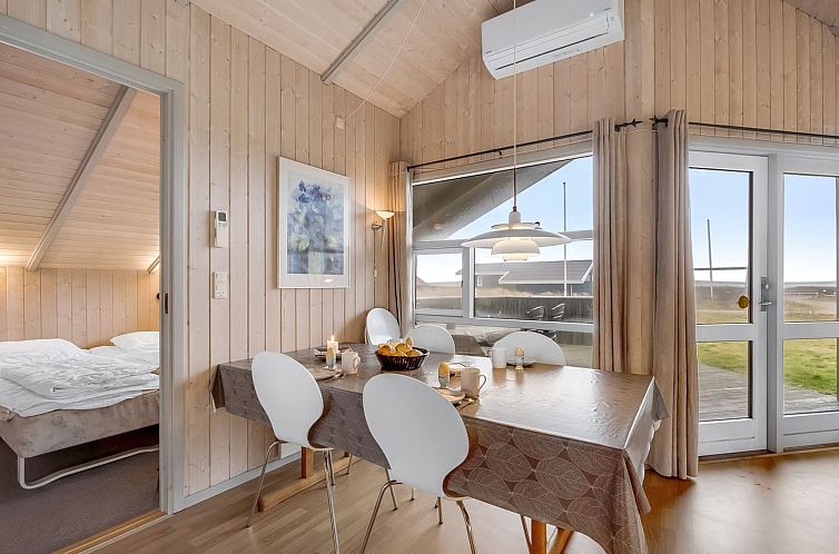 Vakantiehuis "Mimo" - 150m from the sea