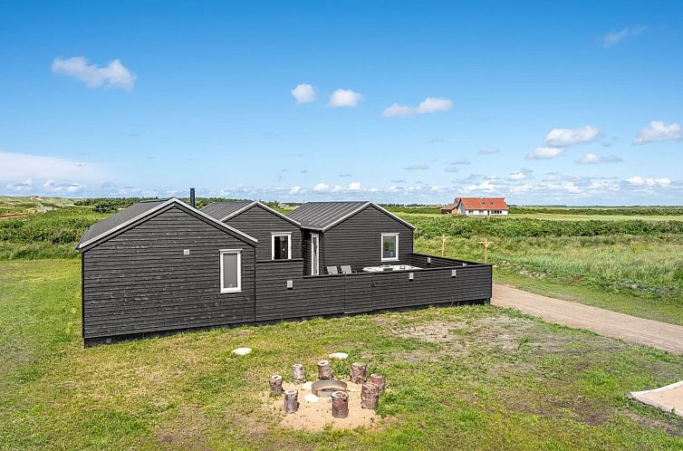 Vakantiehuis "Ivar" - 300m from the sea